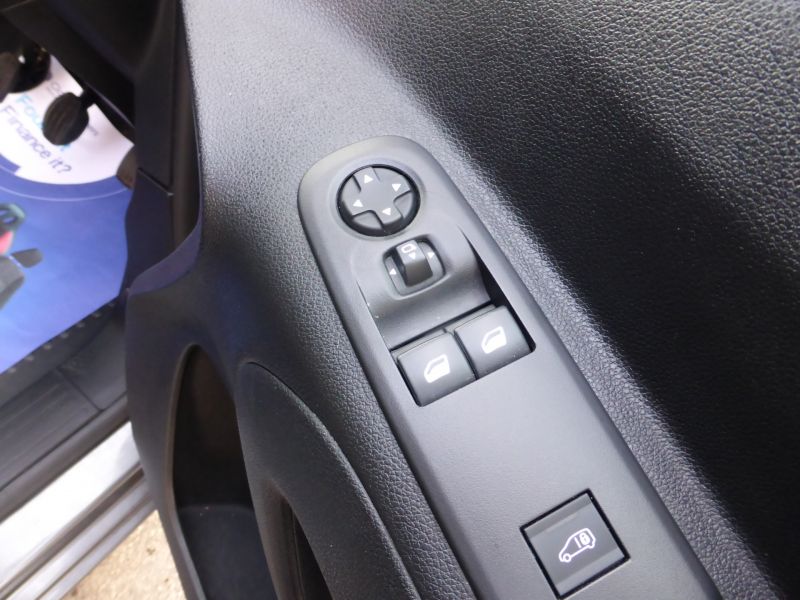 PEUGEOT PARTNER 1000 PROFESSIONAL L1 SWB IN GREY WITH AIR CONDITIONING,PARKING SENSORS AND MORE - 2532 - 15