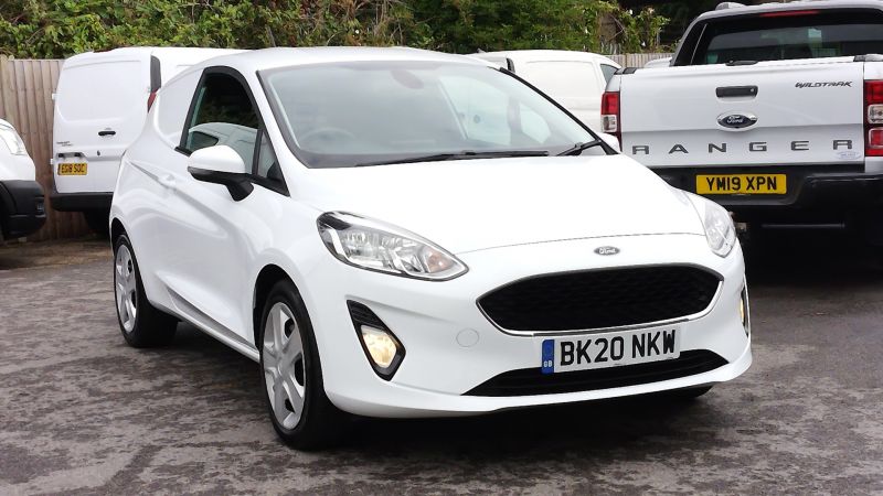 FORD FIESTA VAN 1.5 TDCI IN WHITE,AIR CONDITIONING,PARKING SENSORS,DAB RADIO AND MORE - 2893 - 2