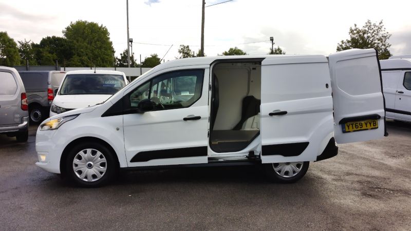 FORD TRANSIT CONNECT 230 TREND 1.5 TDCI L1 SWB WITH ONLY 22.000 MILES,SAT NAV,AIR CONDITIONING,PARKING SENSORS AND MORE *** SOLD *** - 2896 - 8