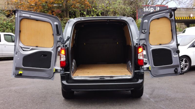 PEUGEOT PARTNER 1000 PROFESSIONAL PREMIUM L1 SWB ONLY 32.000 MILES,AIR CONDITIONING,6 SPEED,PARKING SENSORS AND MORE - 2943 - 6