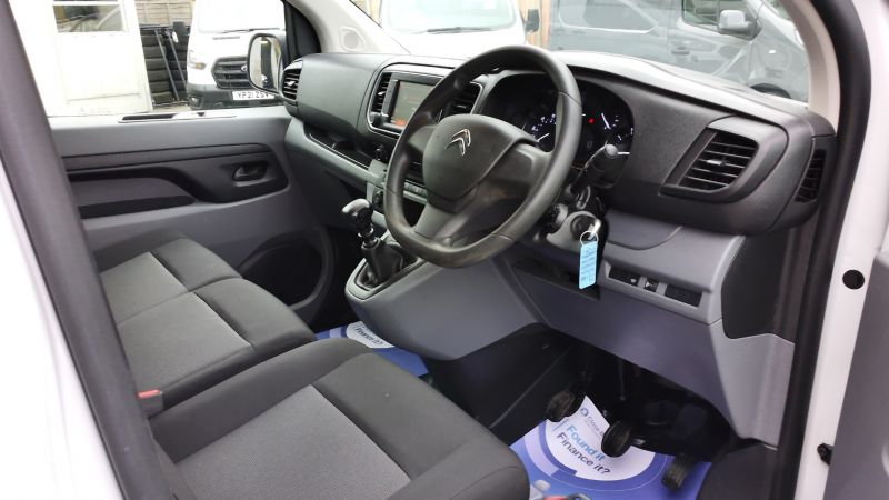 CITROEN DISPATCH XL 1400 ENTERPRISE PRO 2.0 BLUEHDI 145PS IN WHITE WITH AIR CONDITIONING,CRUISE CONTROL,6 SPEED AND MORE - 2932 - 14