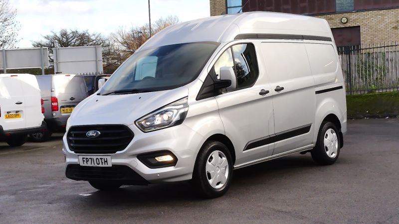 FORD TRANSIT CUSTOM 320 TREND ECOBLUE L1H2 SWB HIGH ROOF IN SILVER WITH AIR CONDITIONING,PARKING SENSORS AND MORE - 2954 - 2