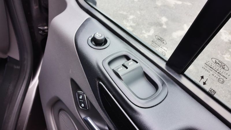 FORD TRANSIT CUSTOM 300 LIMITED ECOBLUE L1 SWB IN GREY WITH 49.000 MILES,AIR CONDITIONING,PARK ASSIST CAMERA,PARKING SENSORS,ALLOYS AND MORE *** SOLD *** - 2944 - 17