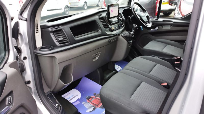 FORD TRANSIT CUSTOM 320 TREND ECOBLUE L1H2 SWB HIGH ROOF IN SILVER WITH AIR CONDITIONING,PARKING SENSORS AND MORE - 2863 - 13