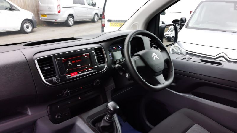 CITROEN DISPATCH XL 1400 ENTERPRISE PRO 2.0 BLUEHDI 145PS IN WHITE WITH AIR CONDITIONING,CRUISE CONTROL,6 SPEED AND MORE - 2932 - 15