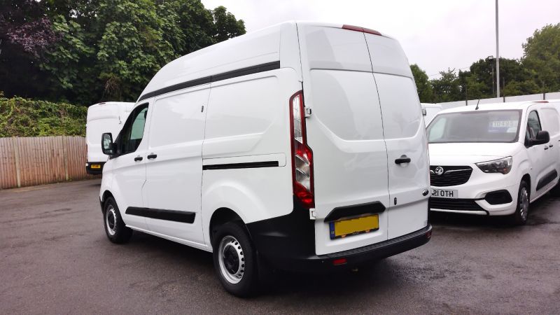 FORD TRANSIT CUSTOM 300 LEADER L1H2 SWB HIGH ROOF WITH ONLY 62.000 MILES,AIR CONDITIONING,PARKING SENSORS,6 SPEED AND MORE - 2981 - 5
