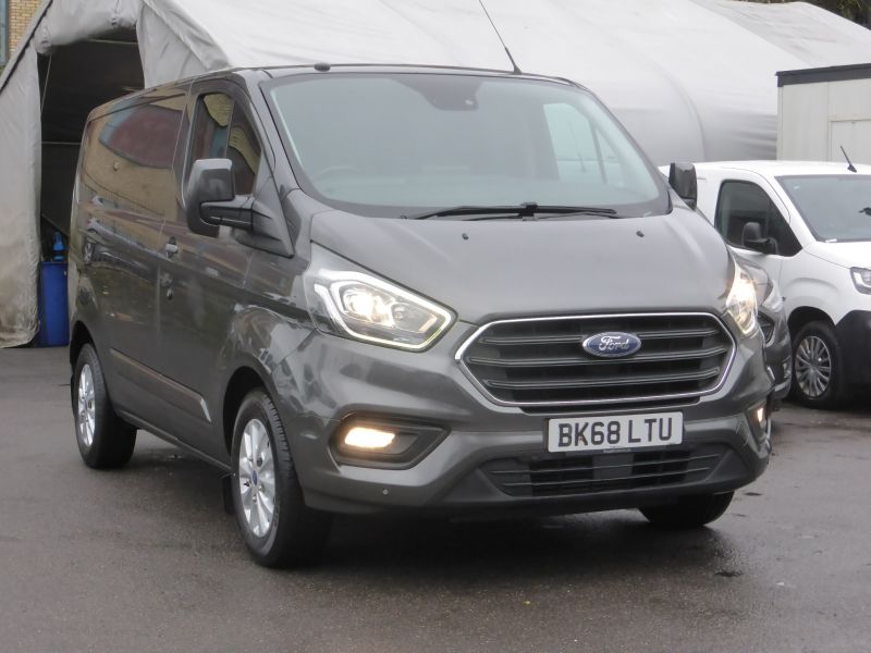 FORD TRANSIT CUSTOM 300 LIMITED L1 SWB IN MAGNETIC GREY WITH AIR CONDITIONING,SENSORS,HEATED SEATS AND MORE   - 2536 - 20