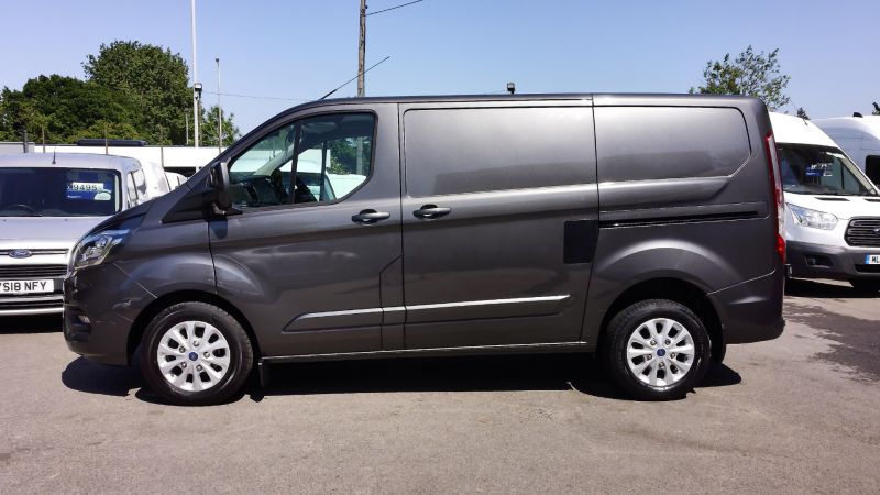 FORD TRANSIT CUSTOM 280 LIMITED ECOBLUE L1 SWB IN GREY,ONLY 54.000 MILES,AIR CONDITIONING,PARKING SENSORS AND MORE - 2860 - 8