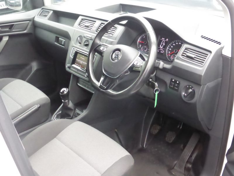 VOLKSWAGEN CADDY C20 STARTLINE 2.0TDI SWB IN WHITE WITH ONLY 52.000 MILES,PARKING SENSORS  **** SOLD **** - 2521 - 10