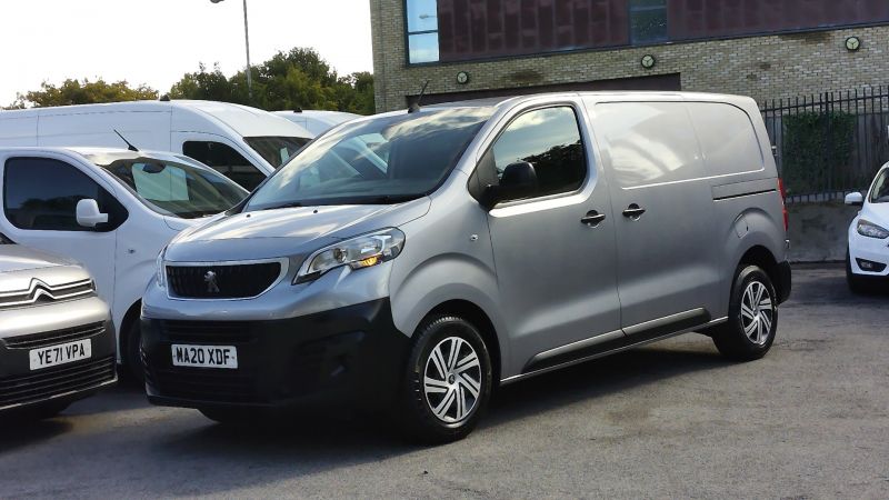 PEUGEOT EXPERT 2.0 BLUEHDI PROFESSIONAL L1 SWB IN GREY WITH SAT NAV,AIR CONDITIONING,PARKING SENSORS AND MORE - 2922 - 1