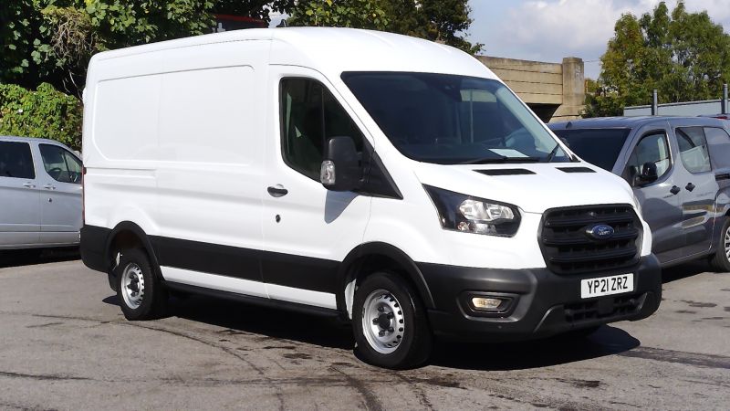 FORD TRANSIT 310 LEADER ECOBLUE L2H2 MWB MEDIUM ROOF WITH ONLY 61.000 MILES,SAT NAV,AIR CONDITIONING,HEATED SEATS AND MORE - 2923 - 21