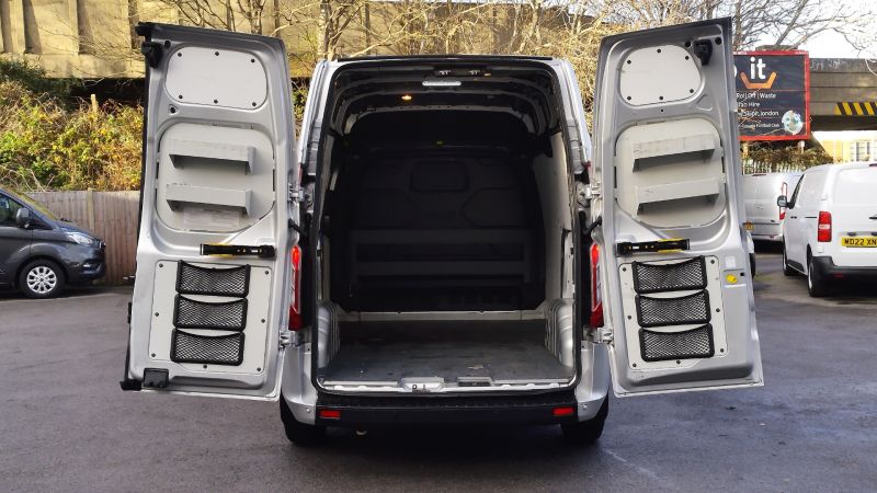 FORD TRANSIT CUSTOM 320 TREND ECOBLUE L1H2 SWB HIGH ROOF IN SILVER WITH AIR CONDITIONING,PARKING SENSORS AND MORE - 2954 - 11