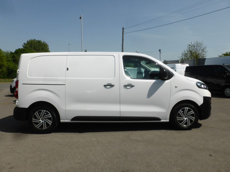 CITROEN DISPATCH M 1000 ENTERPRISE BLUEHDI WITH ONLY 41.000 MILES,AIR CONDITIONING,PARKING SENSORS,6 SPEED AND MORE *** SOLD *** - 2819 - 12