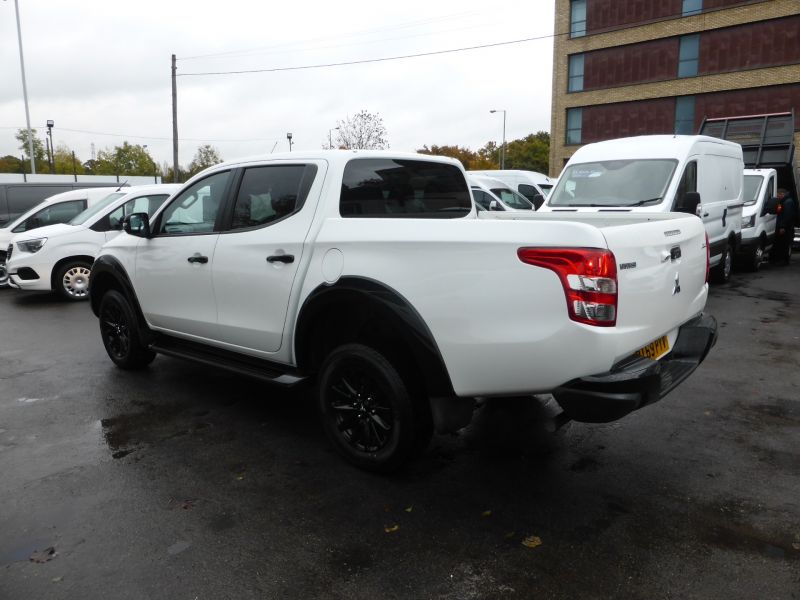 MITSUBISHI L200 2.4 DI-D 181 CHALLENGER DCB PICKUP  AUTOMATIC IN WHITE ,  ULEZ COMPLIANT , AIR CONDITIONING , LEATHER , JUST ARRIVED **** £19995 + VAT **** - 2534 - 7