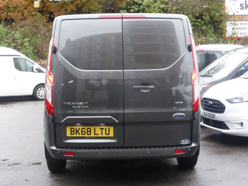 FORD TRANSIT CUSTOM 300 LIMITED L1 SWB IN MAGNETIC GREY WITH AIR CONDITIONING,SENSORS,HEATED SEATS AND MORE   - 2536 - 6