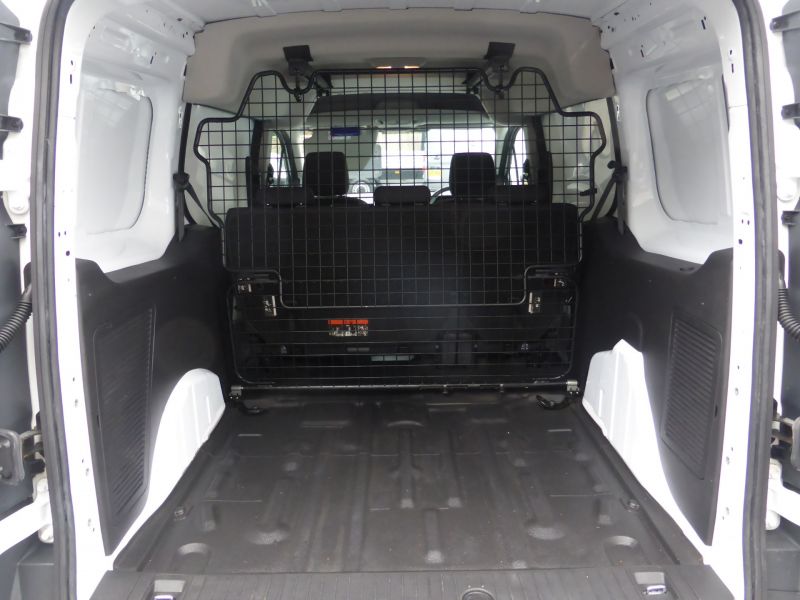 FORD TRANSIT CONNECT 230 L2 LWB 5 SEATER DOUBLE CAB COMBI CREW VAN WITH AIR CONDITIONING,BLUETOOTH AND MORE - 2522 - 17