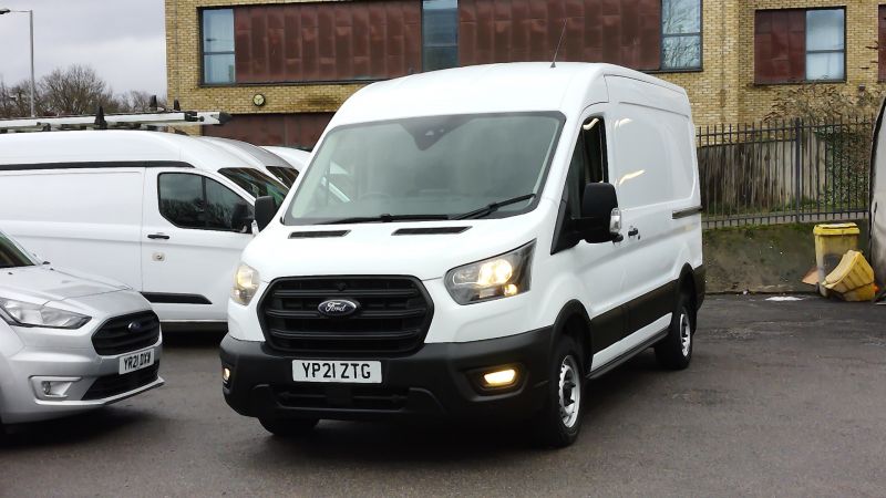 FORD TRANSIT 310 LEADER ECOBLUE L2H2 MWB MEDIUM ROOF WITH ONLY 57.000 MILES,SAT NAV,AIR CONDITIONING,HEATED SEATS AND MORE *** SOLD *** - 2963 - 22