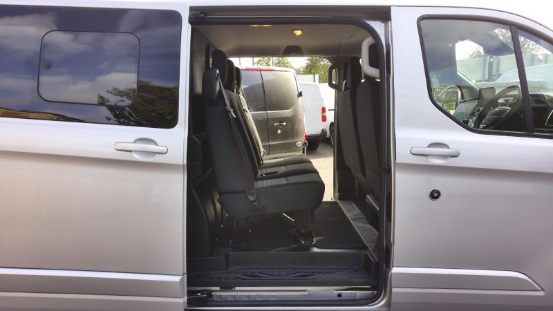 FORD TRANSIT CUSTOM 320 LIMITED L1 SWB 6 SEATER DOUBLE CAB COMBI CREW VAN WITH AIR CONDITIONING,PARKING SENSORS,ALLOYS,HEATED SEATS AND MORE *** DEPOSIT TAKEN *** - 2914 - 22