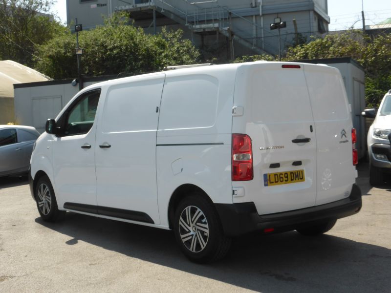 CITROEN DISPATCH M 1000 ENTERPRISE BLUEHDI WITH ONLY 41.000 MILES,AIR CONDITIONING,PARKING SENSORS,6 SPEED AND MORE *** SOLD *** - 2819 - 7