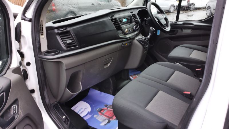 FORD TRANSIT CUSTOM 320 LEADER L2H2 LWB HIGH ROOF ONLY 63.000 MILES,AIR CONDITIONING,PARKING SENSORS AND MORE - 2965 - 14