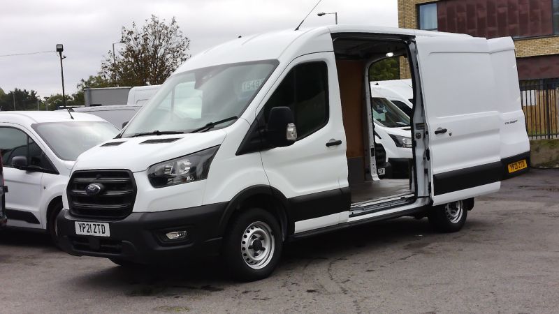 FORD TRANSIT 310 LEADER ECOBLUE L2H2 MWB MEDIUM ROOF WITH ONLY 38.000 MILES,SAT NAV,AIR CONDITIONING,HEATED SEATS AND MORE *** SOLD *** - 2919 - 4