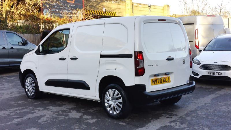 PEUGEOT PARTNER 1.5 BLUEHDI PROFESSIONAL L1 SWB WITH AIR CONDITIONING,PARKING SENSORS,DAB RADIO AND MORE *** SOLD *** - 2957 - 4