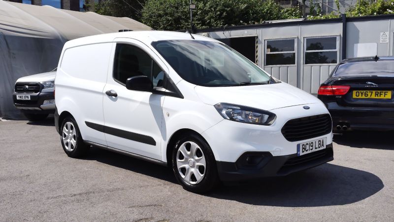FORD TRANSIT COURIER TREND 1.5 TDCI WITH  ONLY 52.000 MILES,AIR CONDITIONING,PARKING SENSORS AND MORE *** SOLD *** - 2873 - 4
