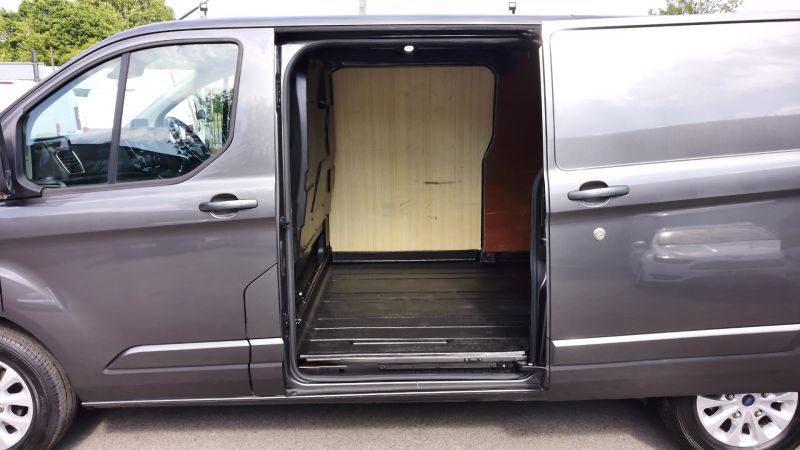 FORD TRANSIT CUSTOM 300 LIMITED ECOBLUE L2 LWB IN GREY WITH AIR CONDITIONING,PARKING SENSORS,HEATED SEATS AND MORE - 2861 - 21