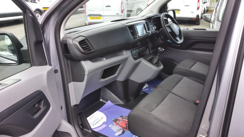 CITROEN DISPATCH 1400M ENTERPRISE PRO 2.0 BLUEHDI 145PS IN GREY WITH ONLY 44.000 MILES,AIR CONDITIONING AND MORE - 2971 - 6