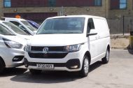 VOLKSWAGEN TRANSPORTER T28 HIGHLINE 2.0TDI 110 SWB IN WHITE WITH ONLY 18.000 MILES,AIR CONDITIONING,PARKING SENSORS,BLUETOOTH AND MORE - 2106 - 24