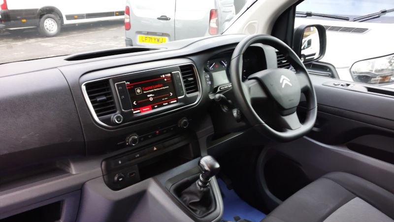 CITROEN DISPATCH XL 1000 ENTERPRISE PRO IN GREY WITH AIR CONDITIONING,PARKING SENSORS AND MORE - 2969 - 13