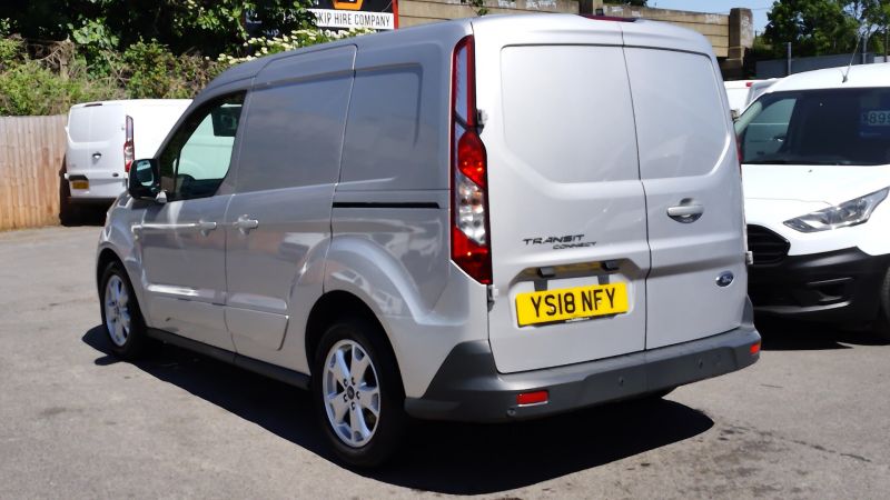 FORD TRANSIT CONNECT 200 LIMITED L1 SWB IN SILVER WITH ONLY 53.000 MILES,AIR CONDITIONING,PARKING SENSORS AND MORE - 2866 - 6