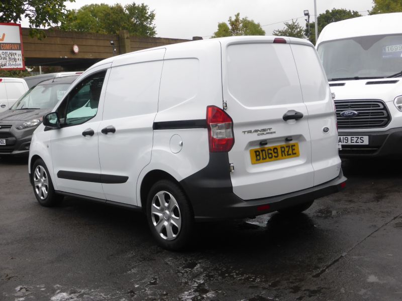 FORD TRANSIT COURIER TREND 1.5 TDCI WITH AIR CONDITIONING,6 SPEED,ELECTRIC MIRRORS,BLUETOOTH **** SOLD **** - 2514 - 4