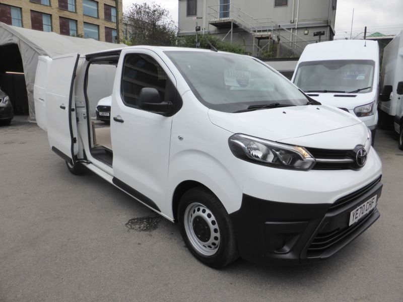 TOYOTA PROACE L2 ICON 2.0 BHDI 120 IN WHITE , LWB , ULEZ COMPLIANT , EURO 6 , AIR CONDITIONING , PARKING SENSORS **** £15995 + VAT **** 1 OWNER **** - 2640 - 7