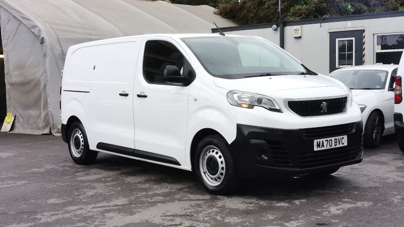 PEUGEOT EXPERT 1000 PROFESSIONAL BLUEHDI WITH AIR CONDITIONING,PARKING SENSORS,SECURITY LOCKS  AND MORE  *** SOLD *** - 2900 - 19