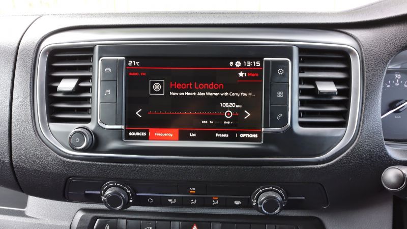 CITROEN DISPATCH 1400M ENTERPRISE PRO 2.0 BLUEHDI 145PS IN GREY WITH ONLY 44.000 MILES,AIR CONDITIONING AND MORE - 2971 - 7