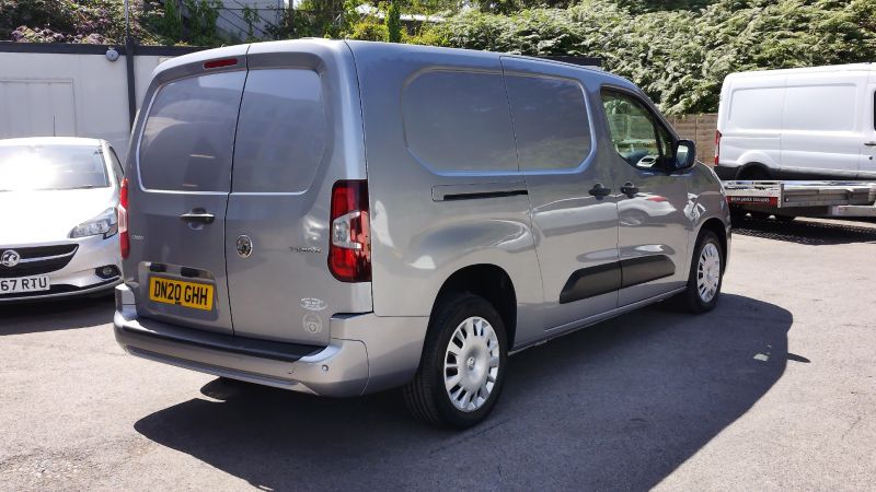 VAUXHALL COMBO 2300 SPORTIVE L2 LWB IN GREY/SILVER WITH ONLY 54.000 MILES,AIR CONDITIONING,PARKING SENSORS AND MORE - 2884 - 6