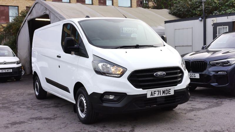 FORD TRANSIT CUSTOM 300 LEADER ECOBLUE L2 LWB WITH ONLY 58.000 MILES,AIR CONDITIONING,PARKING SENSORS,6 SPEED AND MORE - 2939 - 19