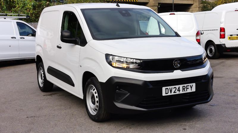 VAUXHALL COMBO 2300 PRIME L1 SWB ONLY 15.000 MILES,AIR CONDITIONING,PARKING SENSORS,6 SPEED AND MORE - 2937 - 25