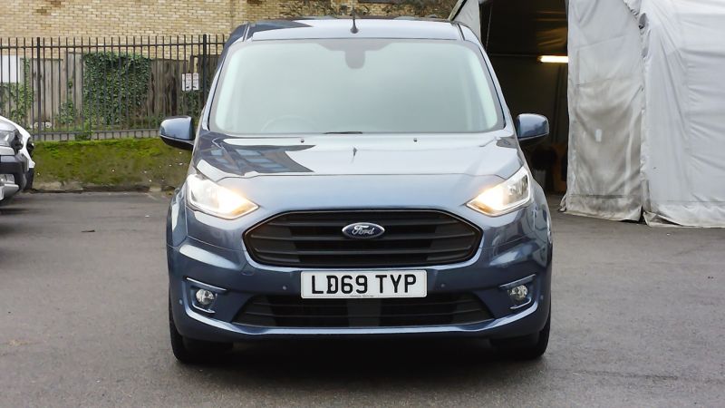 FORD TRANSIT CONNECT 200 LIMITED L1 SWB IN CHROME BLUE WITH ONLY 63.000 MILES,AIR CONDITIONING,FRONT+REAR PARKING SENSORS,ALLOY'S AND MORE - 2982 - 2