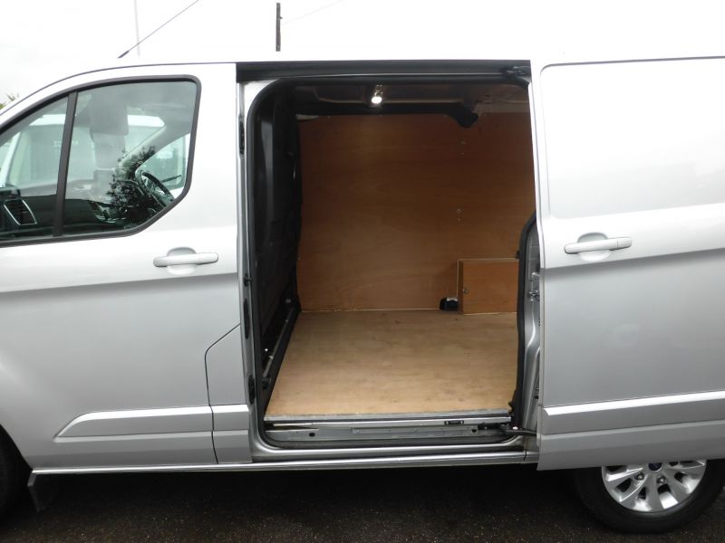 FORD TRANSIT CUSTOM 280/130 LIMITED L1 SWB IN SILVER ONLY 54.000 MILES,AIR CONDITIONING,PARKING SENSORS,REAR CAMERA AND MORE - 2477 - 20