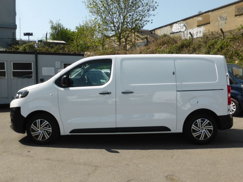 CITROEN DISPATCH M 1000 ENTERPRISE BLUEHDI WITH ONLY 41.000 MILES,AIR CONDITIONING,PARKING SENSORS,6 SPEED AND MORE *** SOLD *** - 2819 - 10