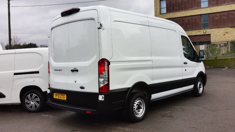 FORD TRANSIT 310 LEADER ECOBLUE L2H2 MWB MEDIUM ROOF WITH ONLY 57.000 MILES,SAT NAV,AIR CONDITIONING,HEATED SEATS AND MORE *** SOLD *** - 2963 - 6