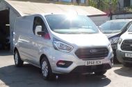 FORD TRANSIT CUSTOM 280/130 LIMITED L1 SWB EURO 6 IN SILVER WITH AIR CONDITIONING,PARKING SENSORS,BLUETOOTH AND MORE **** CHOICE OF 2 ****  - 2053 - 22