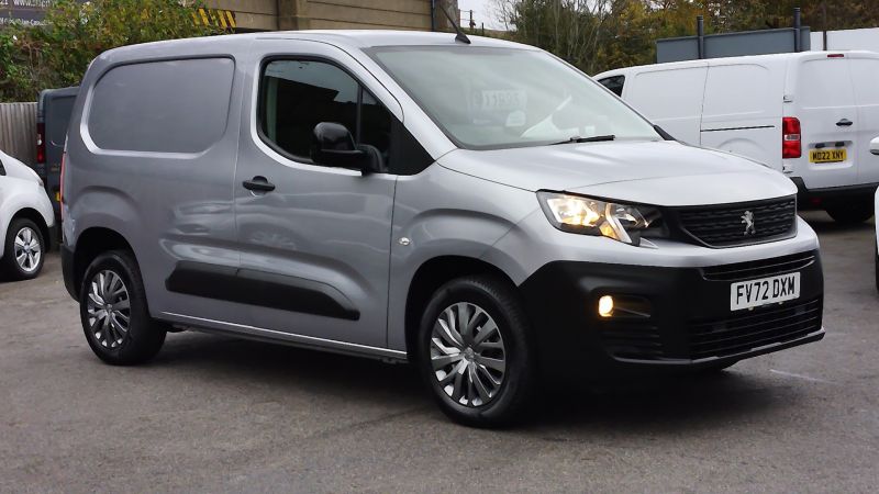 PEUGEOT PARTNER 1000 PROFESSIONAL PREMIUM L1 SWB ONLY 32.000 MILES,AIR CONDITIONING,6 SPEED,PARKING SENSORS AND MORE - 2943 - 4