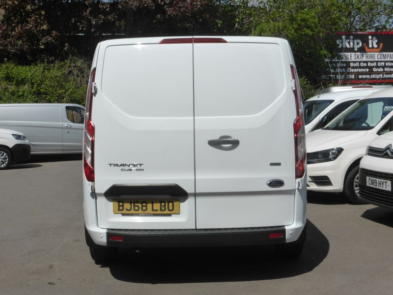 FORD TRANSIT CUSTOM 300 TREND AUTOMATIC L1 SWB WITH AIR CONDITIONING,PARKING SENSORS,CRUISE CONTROL,BLUETOOTH AND MORE - 2649 - 7
