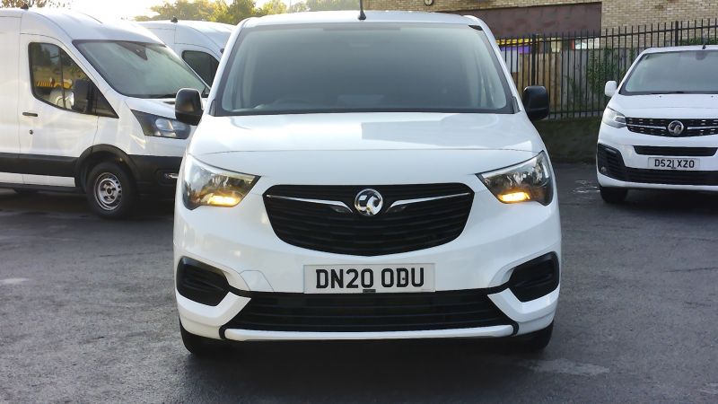 VAUXHALL COMBO 2300 SPORTIVE L1 SWB WITH AIR CONDITIONING,PARKING SENSORS,BLUETOOTH AND MORE - 2924 - 3