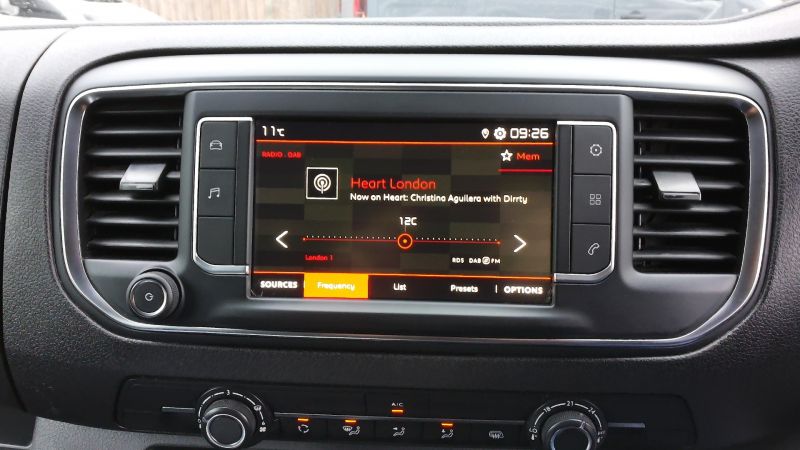 CITROEN DISPATCH 1400 ENTERPRISE PRO 2.0 B-HDI 145PS IN BLACK ONLY 45.000 MILES,AIR CONDITIONING,PARKING SENSORS AND MORE - 2953 - 17