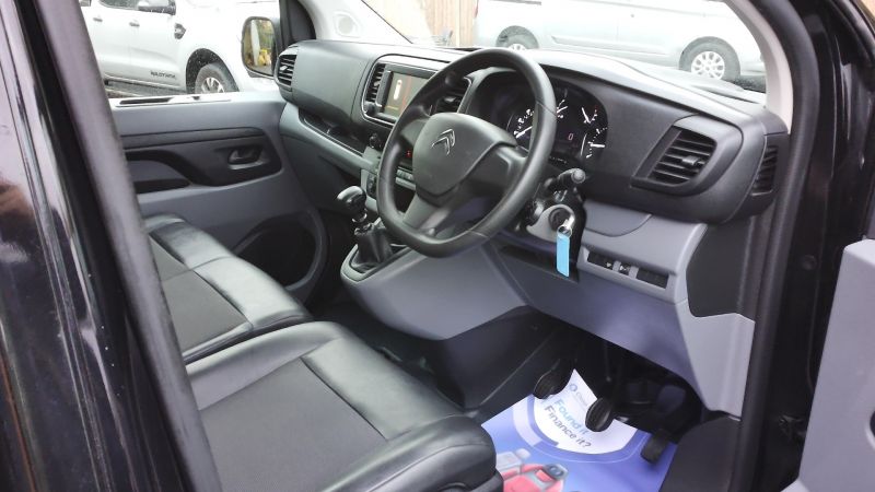CITROEN DISPATCH 1400 ENTERPRISE PRO 2.0 B-HDI 145PS IN BLACK ONLY 45.000 MILES,AIR CONDITIONING,PARKING SENSORS AND MORE - 2953 - 14