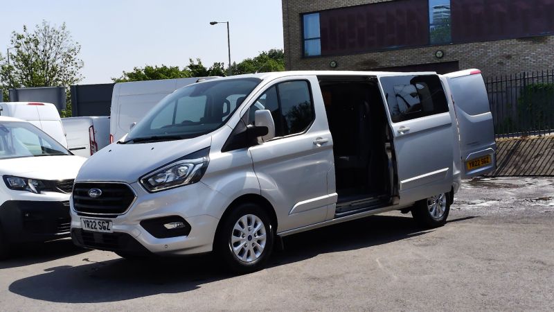 FORD TRANSIT CUSTOM 320 LIMITED L2 LWB AUTOMATIC 6 SEATER DOUBLE CAB COMBI CREW VAN IN SILVER WITH AIR CONDITIONING AND MORE - 2859 - 5